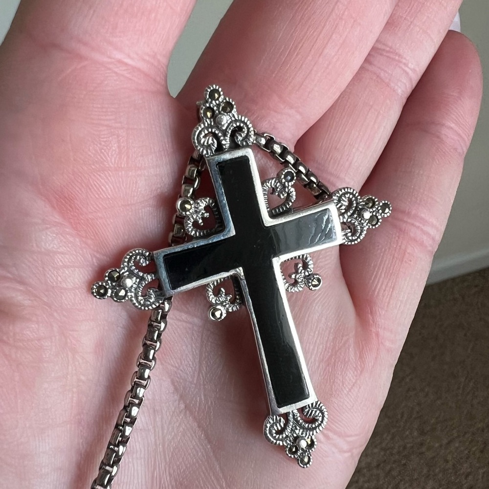 Beautiful Onyx Marcasite 925 Sterling Silver Cross Pendant